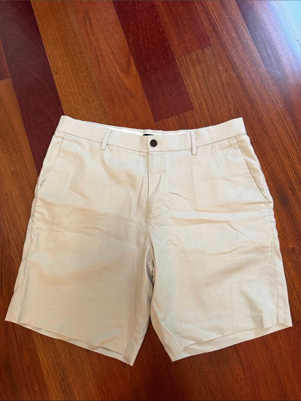 Banana Republic Men's Flat-Front Shorts in Light Beige